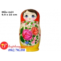 Búp bê gỗ Nga matryoshka bộ 7 con mẫu 10 hai bông hoa hồng